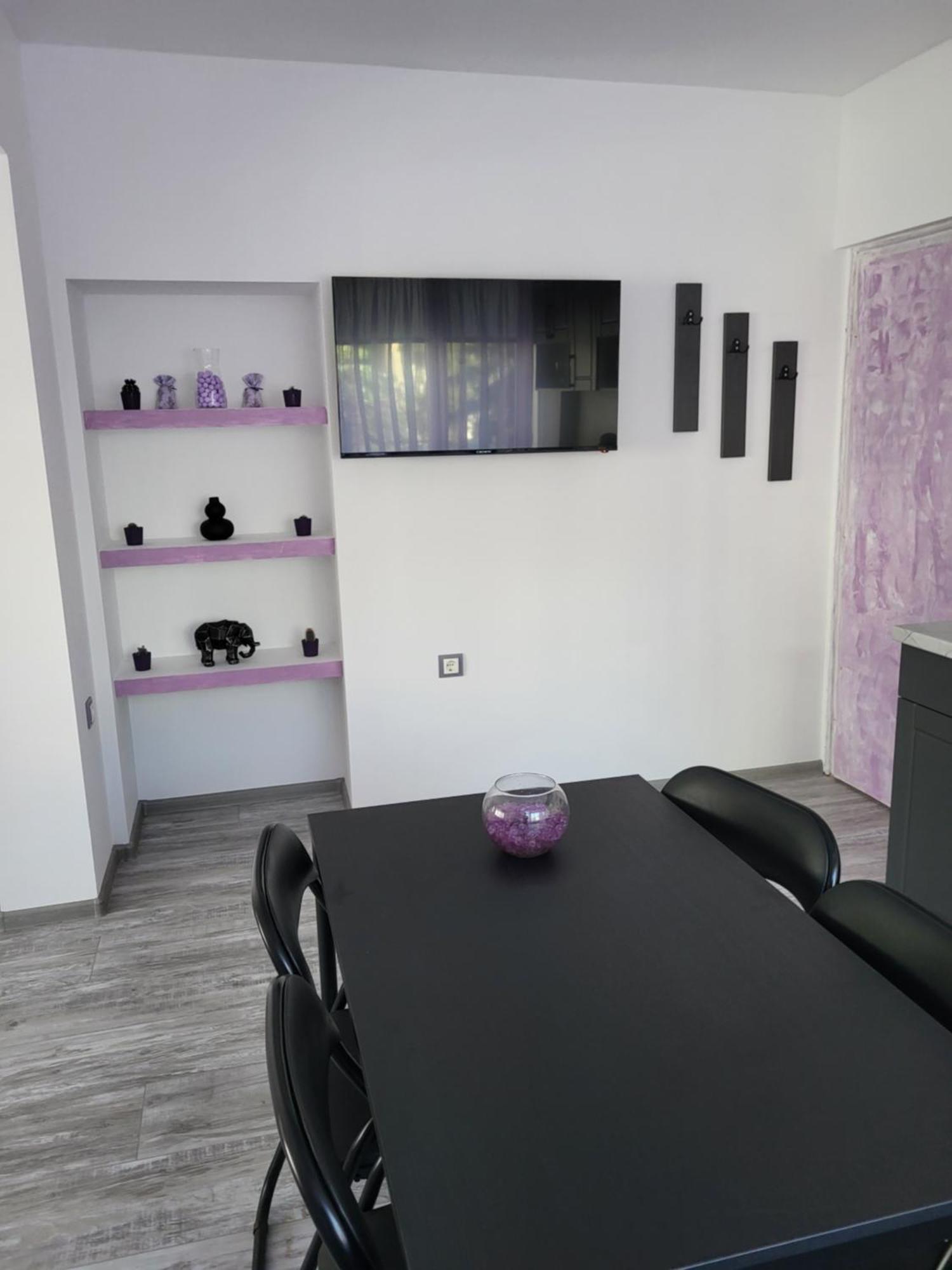 Purple Studios Veliko Tŭrnovo Rom bilde