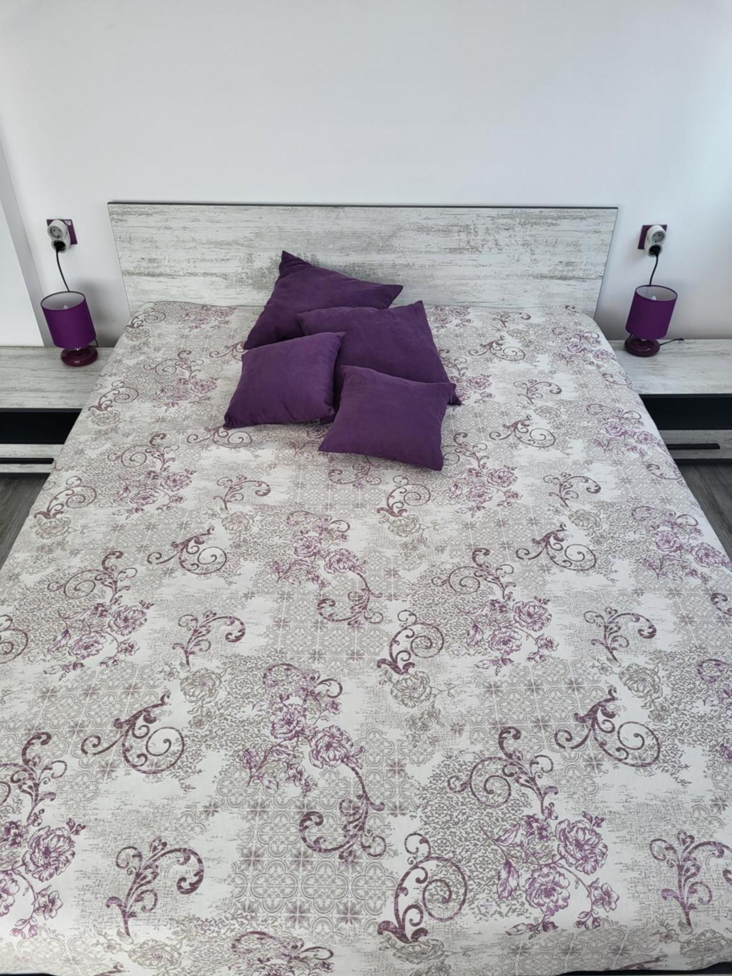 Purple Studios Veliko Tŭrnovo Rom bilde